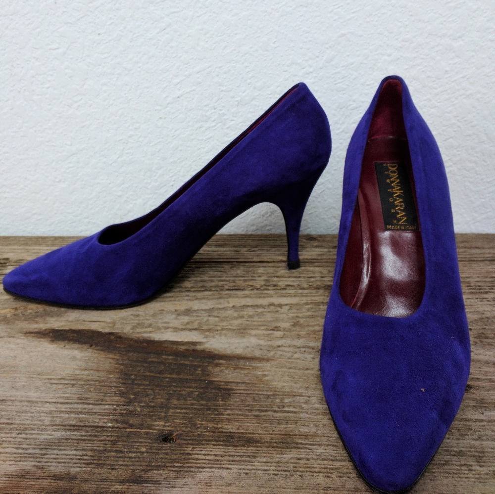 Vintage Purple suede pumps